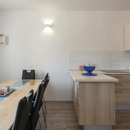 Holiday home 5 Bedroom In