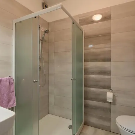 5 Bedroom In 펜션