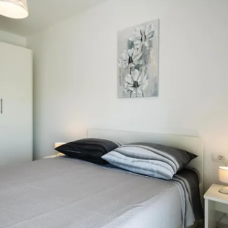 5 Bedroom In 펜션 *